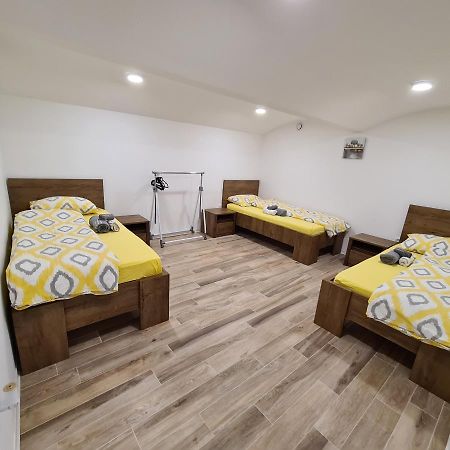 מריבור Apartment Dinlux מראה חיצוני תמונה