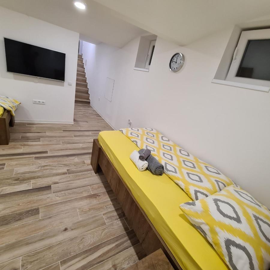 מריבור Apartment Dinlux מראה חיצוני תמונה