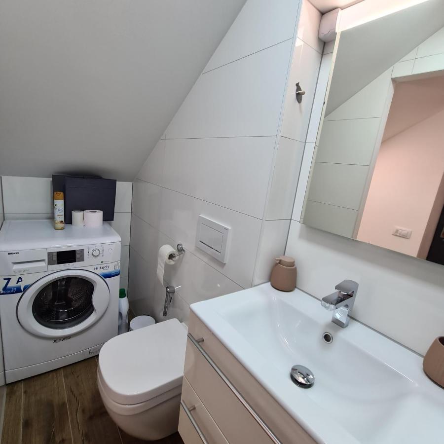מריבור Apartment Dinlux מראה חיצוני תמונה