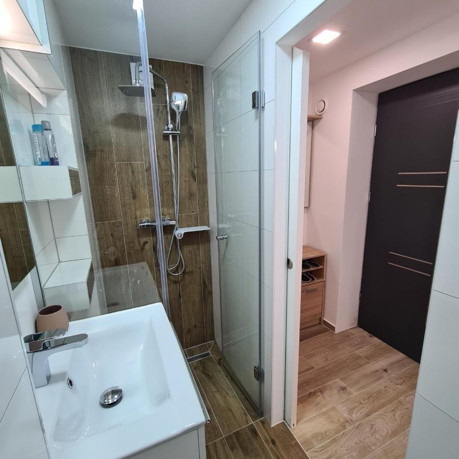מריבור Apartment Dinlux מראה חיצוני תמונה