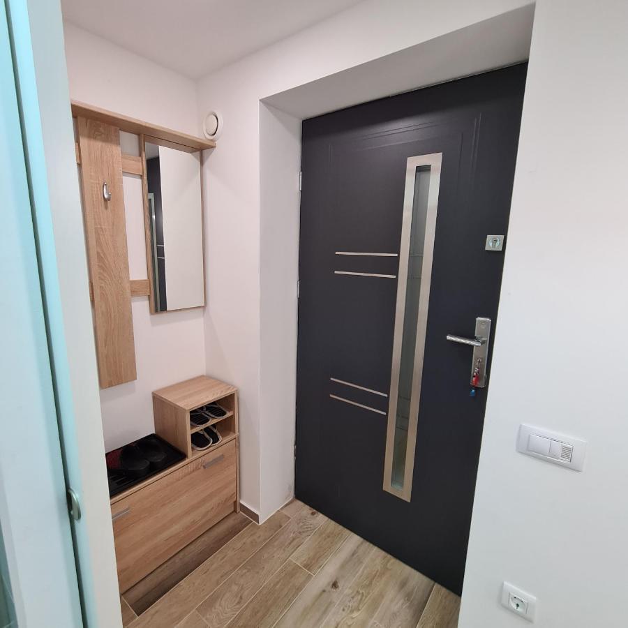 מריבור Apartment Dinlux מראה חיצוני תמונה