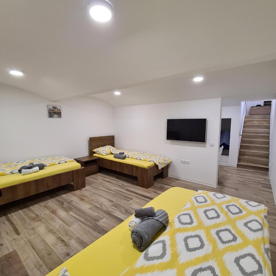 מריבור Apartment Dinlux מראה חיצוני תמונה